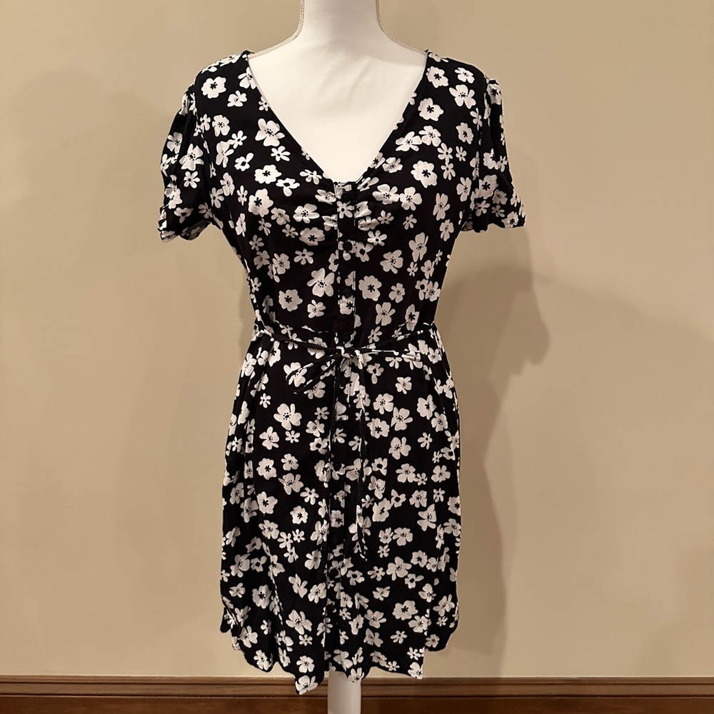 SO Black and White Floral Mini Dress